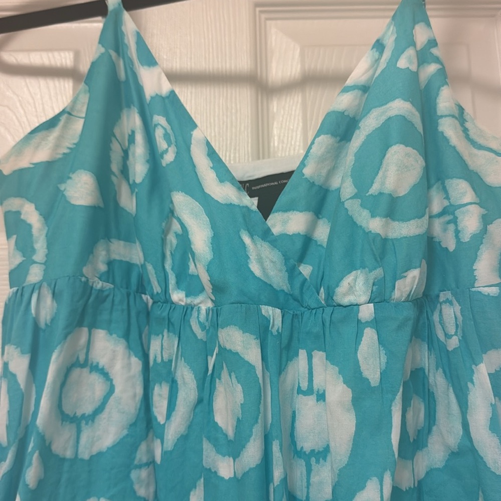 Dress (inc) - Picture 9 of 10